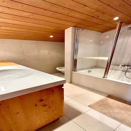 Dağ evi Chalet In Chateau-D X Near Gstaad Ski Resort