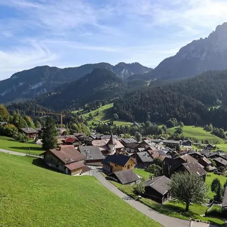 Chalet In Chateau-D X Near Gstaad Ski Resort Dağ evi
